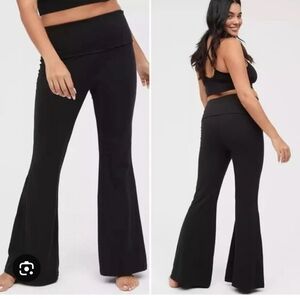 Offline By Aerie Foldover Women's Black Flares